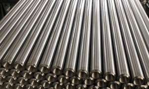 如何解决活塞杆出油的问题？